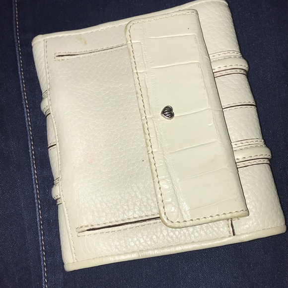 Brighton Handbag - Picture 14 of 15